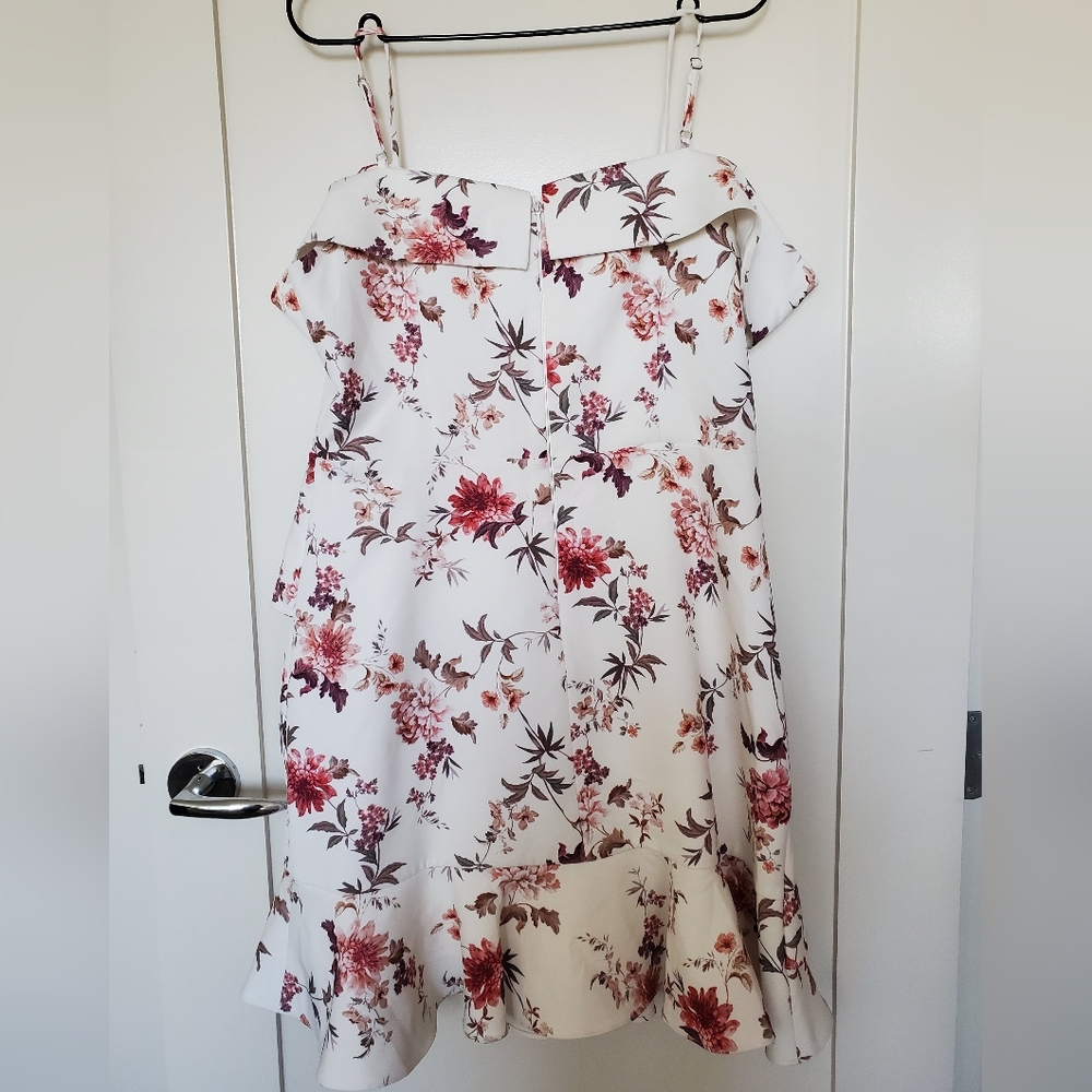 EVERNEW white floral dress - Picture 5 of 5